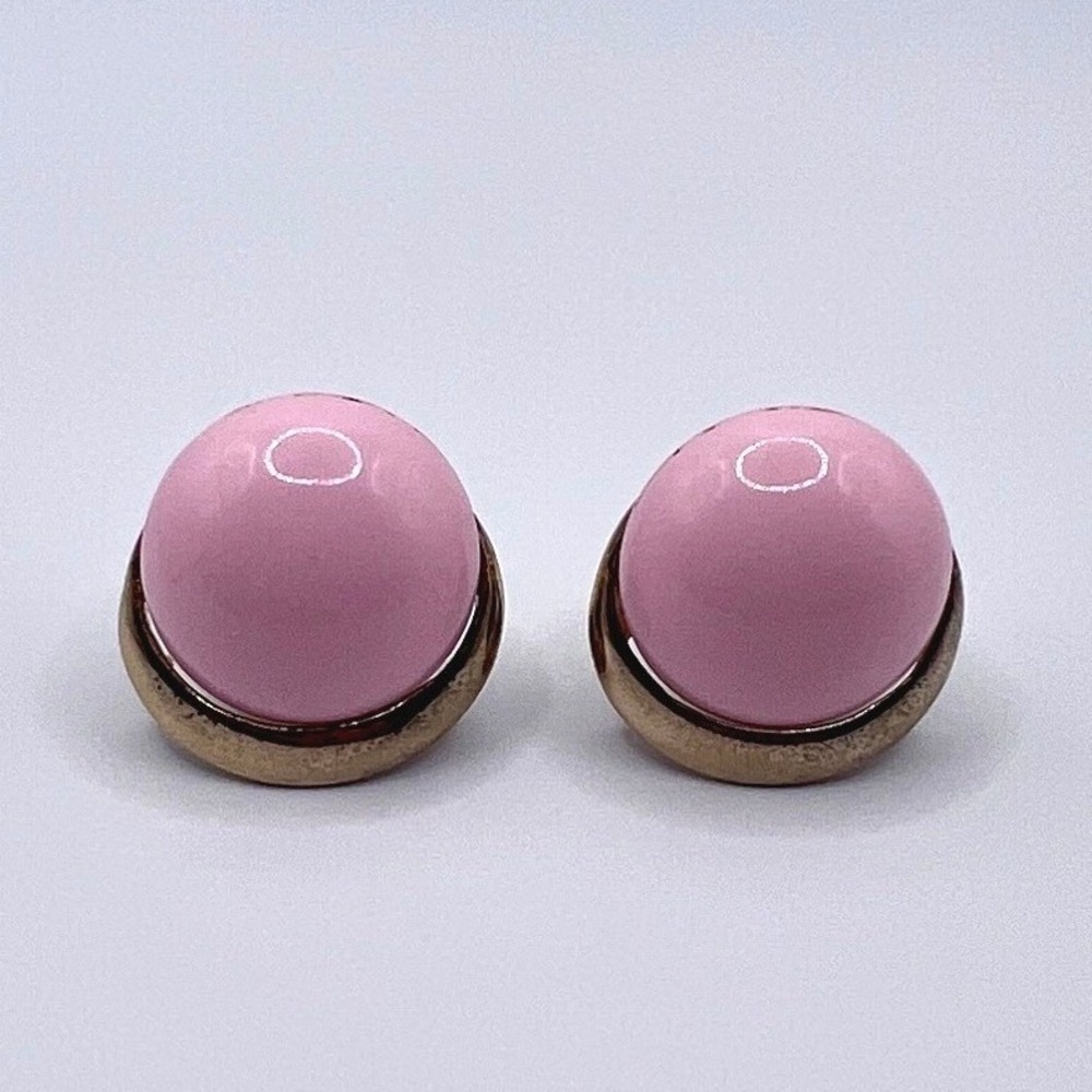 Bergere Clip On Earrings Womens OS Pink Good Vintage Gold Tone Dome Statement